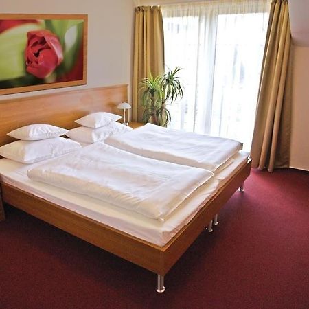 Promedicum Panzio Hotel Veszprém Eksteriør billede