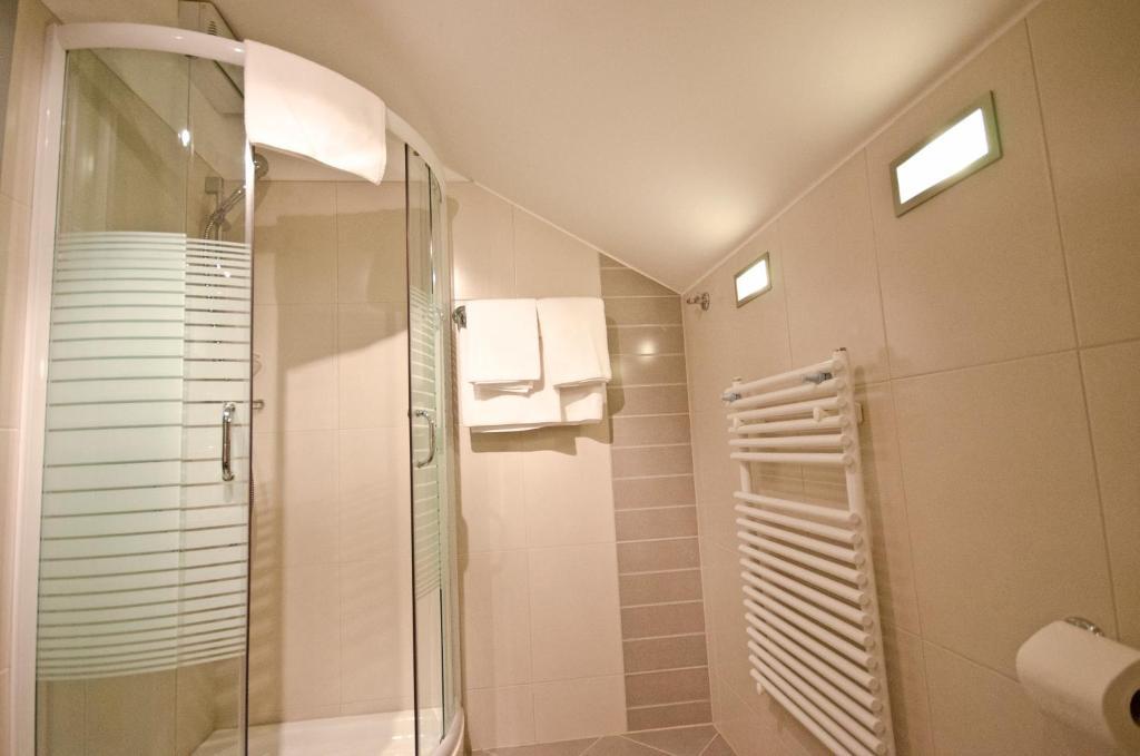 Promedicum Panzio Hotel Veszprém Værelse billede