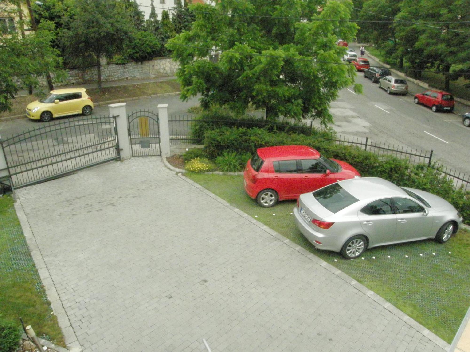 Promedicum Panzio Hotel Veszprém Eksteriør billede